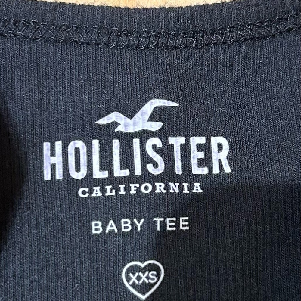 Black Hollister Baby Tee with lace band XXS